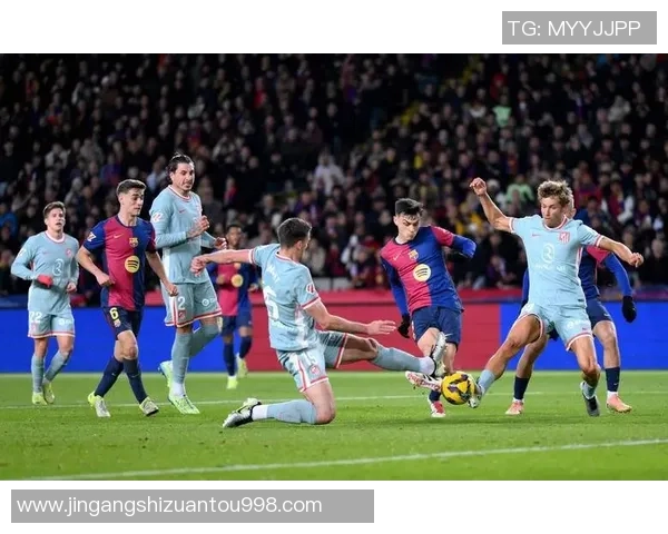 欧冠小组赛罗马对阵巴特全场精彩回顾与战术分析